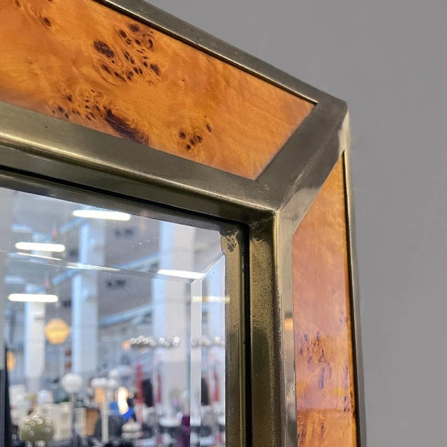 Italian Modern Briar Root, Brass and Chromed Metal Wall Mirror attributed to D.I.D., 1980s For Sale - Image 9 of 12