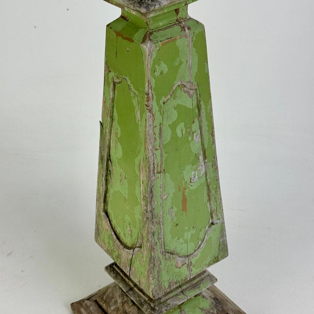 Architectural Salvaged Pedestal/Plant Stand C. 1900 in Stunning Pistachio Green & Recessed Panes For Sale In New York - Image 6 of 10