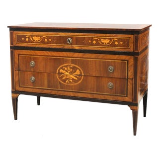 Antique Italian Louis XVI Chest of Drawers in Walnut, 1700s For Sale