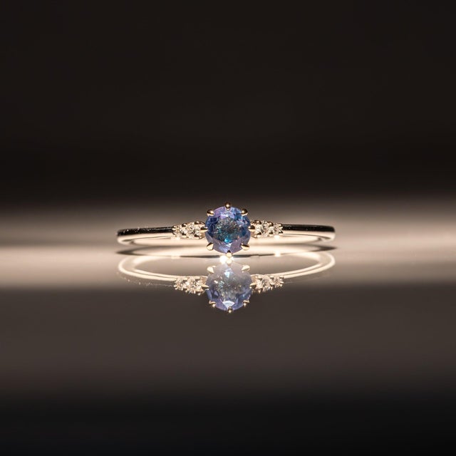 2020s Alexandrite Ring With Earth-Mined Diamond Accents: Solid 14k Gold, Round 4.2mm, Size 6.75 For Sale - Image 5 of 12