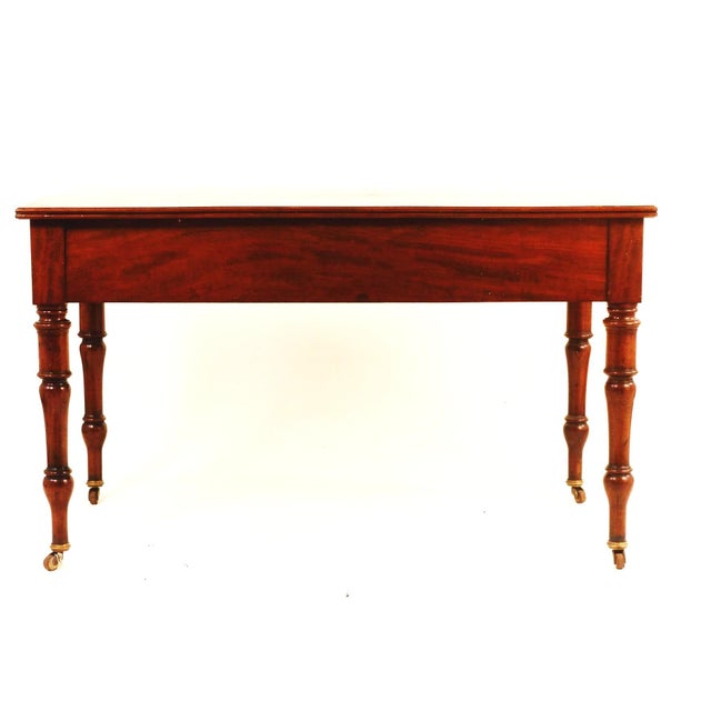 If you have the room for it, this is an extraordinarily interesting - and useful - table: Early Victorian mahogany...