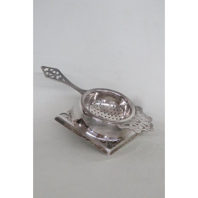 1920s Tea Strainer With Drip Stand Epns Silver Plate - 2 pcs For Sale In Miami - Image 6 of 13