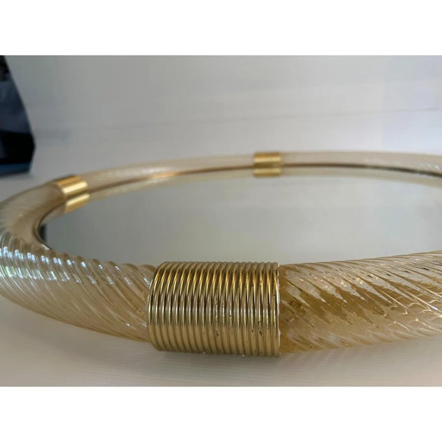 Glass Round Torciglione Gold Murano Glass Wall Mirror in Barovier Style by Simoeng for Simoeng For Sale - Image 7 of 10