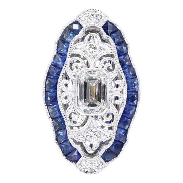 Elegant 18k White Gold Natural Diamond and Blue Sapphire Ring, Size 6.25 For Sale