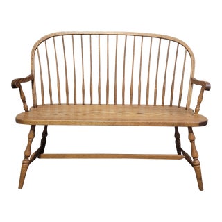 Vintage 1970s Early American Style Solid Oak Windsor Back Settee Bench For Sale