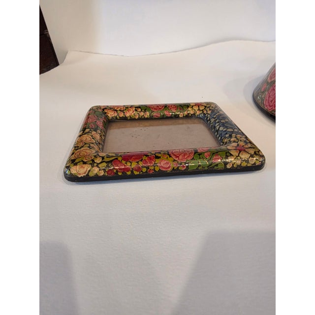 Indian Large Kashmiri Laquerware Papier Mache Bowl and Picture Frame For Sale - Image 3 of 12