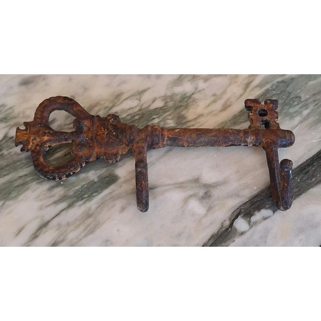 Brown 1990's Metal Key Hook For Sale - Image 8 of 11