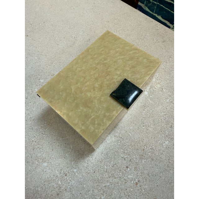 Vintage Faux Marble Lucite Trinket Box With Decorative Stone Accent For Sale - Image 4 of 8