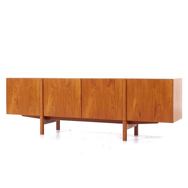 Mid-Century Modern Kofod Larsen for Faarup Møbelfabrik Mid Century Danish Teak Credenza For Sale - Image 3 of 10