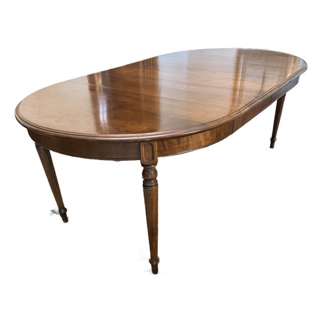 Vintage Ethan Allen Louis XVI Style Oval Dining Table For Sale