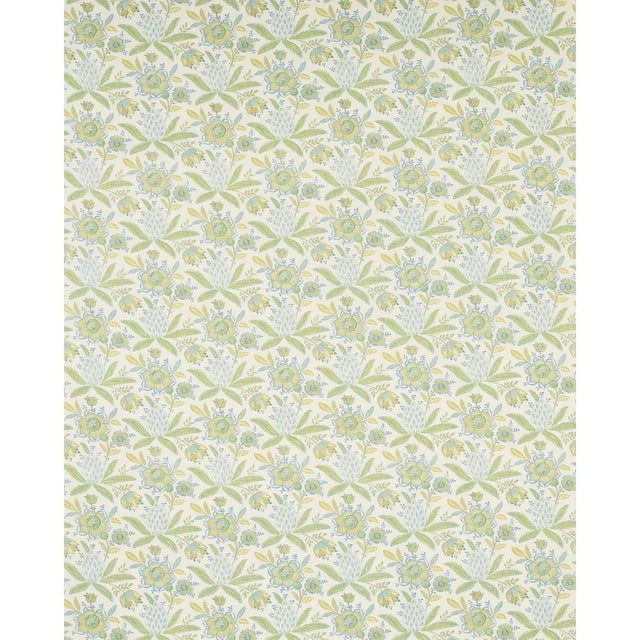 Inspired by a turn-of-the-18th-century French chintz, Lafayette Botanical features an exuberant flower and pineapple print...