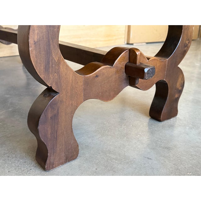 Spanish 20th Century Walnut Drop-Leaf Table with round Top and Lyre Legs For Sale - Image 14 of 18