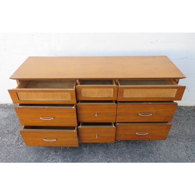 Mid Century Modern Long Dresser Sideboard Credenza 5407 For Sale - Image 4 of 12
