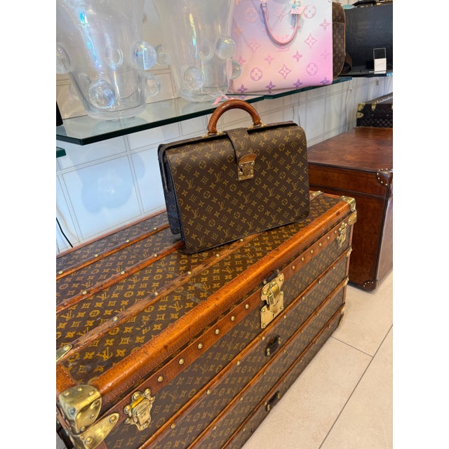 Louis Vuitton Monogram Pilot or Doctors Bag, 1990s For Sale - Image 18 of 18