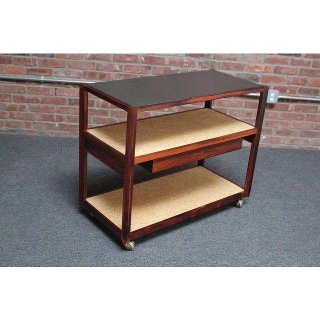 Wood Mid-Century Modern Rosewood and Cork Bar Cart by Roger Sprunger for Dunbar For Sale - Image 7 of 13