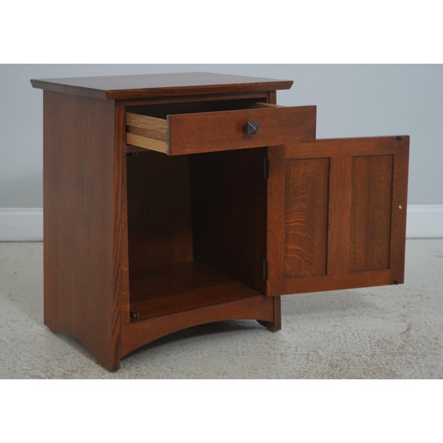 Stickley Pair Stickley Mission Oak Highlands Nightstands For Sale - Image 4 of 18