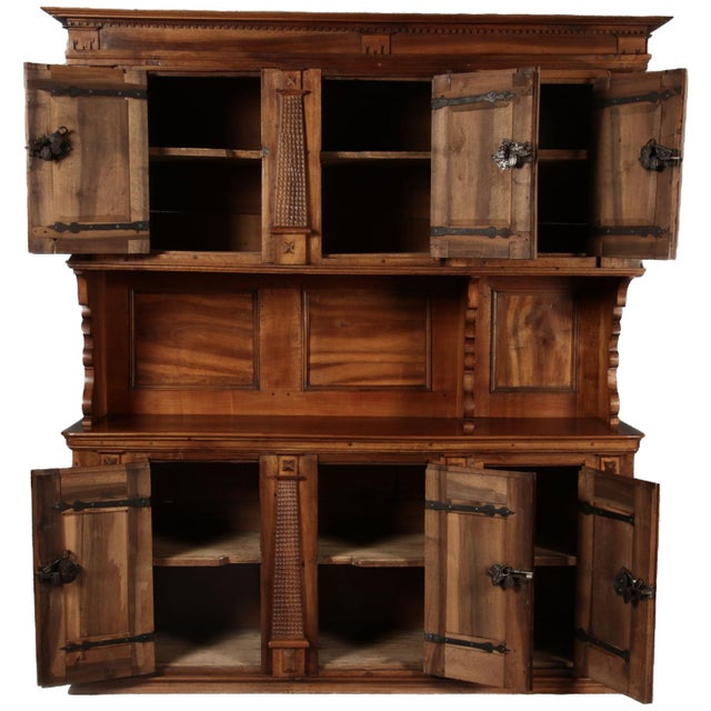 Antique Baroque Cupboard in Walnut, 1680 For Sale - Image 4 of 18