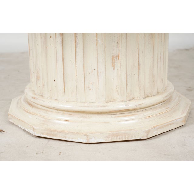 Black 1980s Striking Postmodern Granite & Ebonized Inlay Pedestal Dining Table on Fluted Column Base For Sale - Image 8 of 8