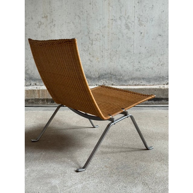 Mid-Century Modern PK22 Lounge Chair by Poul Kjaerholm for Fritz Hansen, 1989 For Sale - Image 3 of 8