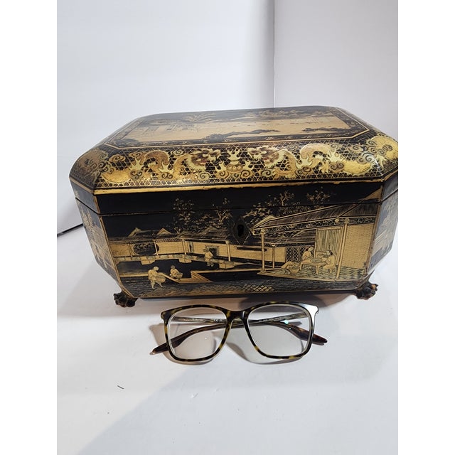 19th Century Chinese Gold and Black Lacquer Box For Sale - Image 9 of 9
