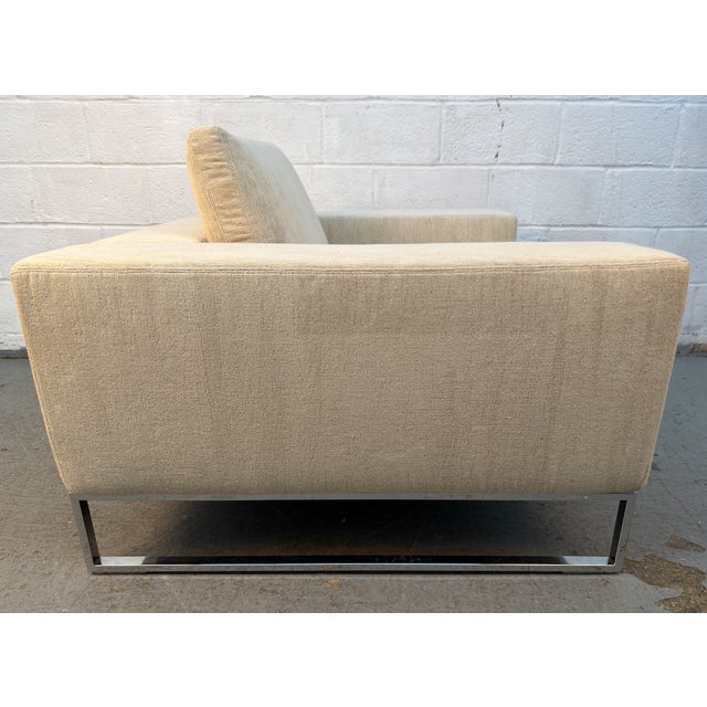 Mid-Century Modern Lounge Chair With Chrome Legs For Sale - Image 9 of 15