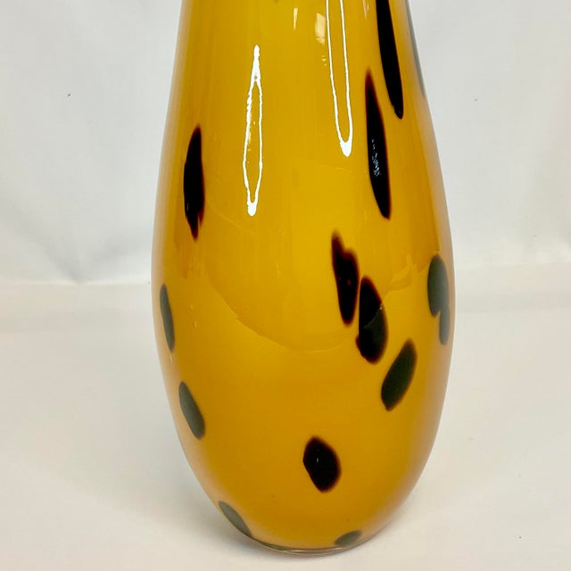 Mid 20th Century Vintage Italian Murano Tiger Spot Hollywood Regency Handblown Encased Opaque Glass Vase For Sale - Image 5 of 11