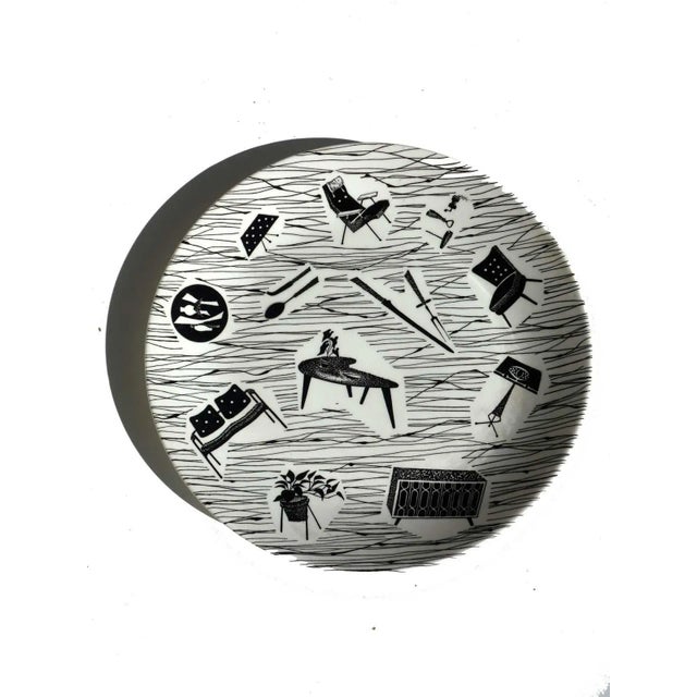 1950s Mid-Century Ceramic Plate from Homemaker For Sale - Image 5 of 5