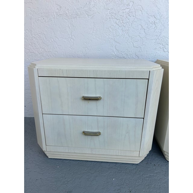 Contemporary 1990s America of Martinsville Pair of Nightstands For Sale - Image 3 of 9