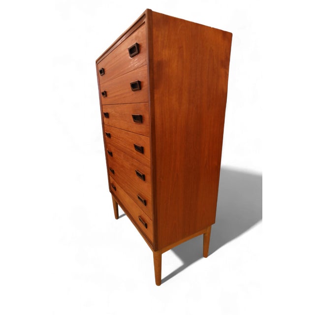 Mid-Century Modern Vintage Chest of Drawers with Seven Drawers in Walnut and Oak by Børge Mogensen, 1960s For Sale - Image 3 of 18