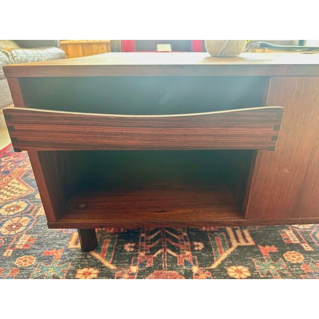 1960s Dansk Design ‘Cubus’ Coffee Table by Peter Løvig Nielsen in Rosewood For Sale In Boston - Image 6 of 11