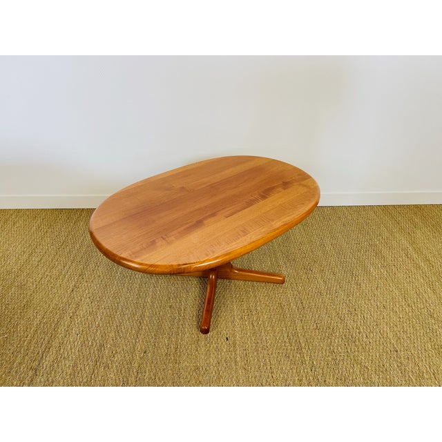 Mid-Century Modern Danish Oval Teak Coffee Table from Glostrup Møbelfabrik, 1960 For Sale - Image 3 of 13