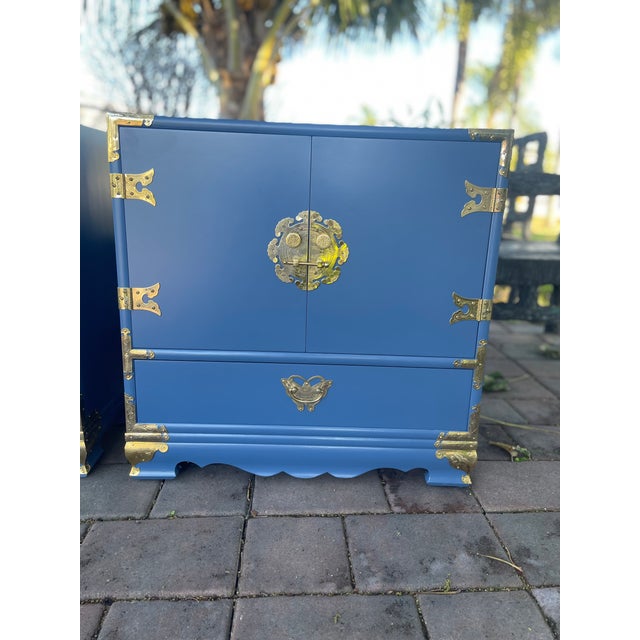1970s Mid-Century Campaign Nightstands – Pair | Satin Lacquer “New York State of Mind” Blue With Brass For Sale - Image 13 of 14