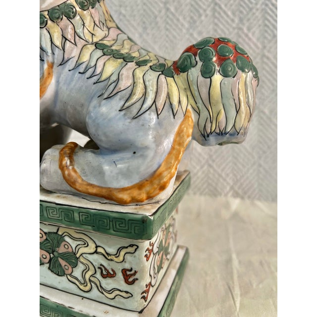 Vintage Famille Verte Chinoiserie Porcelain Foo Dog Guardian Lion With Ball For Sale - Image 11 of 12