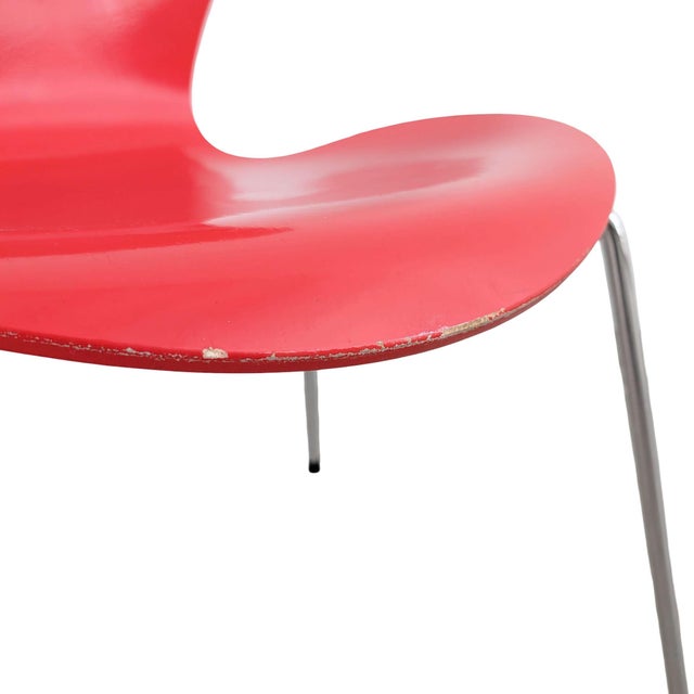Series 7 Chairs by Arne Jacobsen for Fritz Hansen Red, Set of 3 For Sale - Image 10 of 13