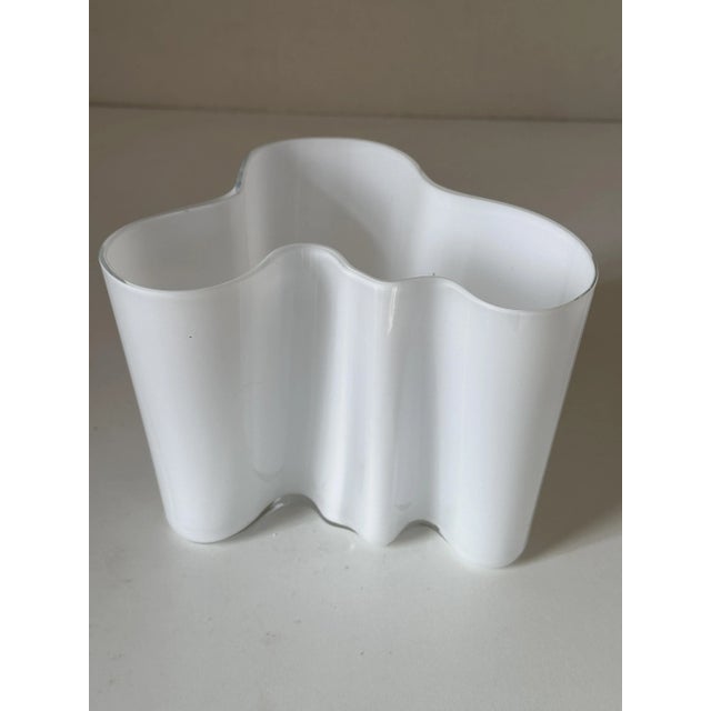 Glass Vase by Alvar Aalto for Iittala, 1980s For Sale - Image 7 of 12