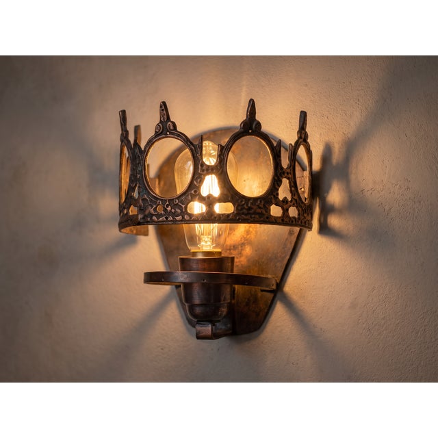 Gothic 1970s Gothic Revival Crown Metal Wall Sconce For Sale - Image 3 of 11