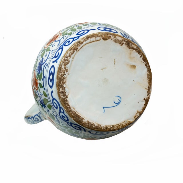 Delfts blue vase, handpainted colorful flowers