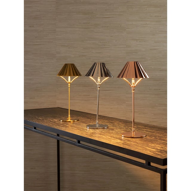 Chic. Dimmable. Unexpectedly --- no plug in wires! The LED charged Cabo lamps offer flexibility on placement for the...