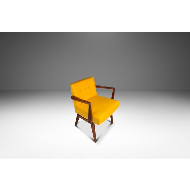 Set of Four (4) Rare Restored Mid-Century Modern Model C-108 Armchairs in Walnut Attributed to Jens Risom for Jens Risom Design, Usa, C. 1950s For Sale In Orlando - Image 6 of 18