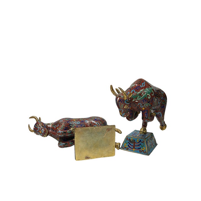 Pair Vintage Chinese Cloisonne Enamel Crimson Red Dynamic Bull Figures For Sale - Image 4 of 7