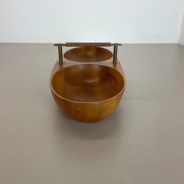 Large Austrian Light Teak Bowl with Brass and Leather Handle by Carl Auböck, 1950s For Sale - Image 6 of 18