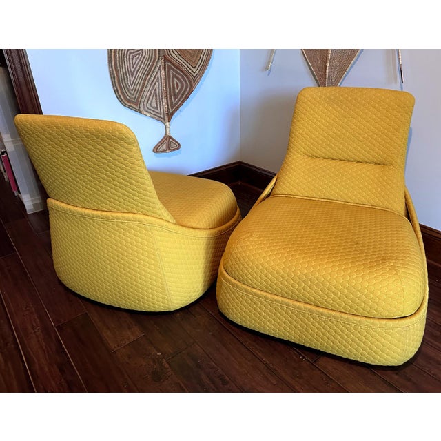 Yellow Pair of Steelcase Hosu Convertible Lounge Chairs with Ottoman Patricia Urquiola For Sale - Image 8 of 12