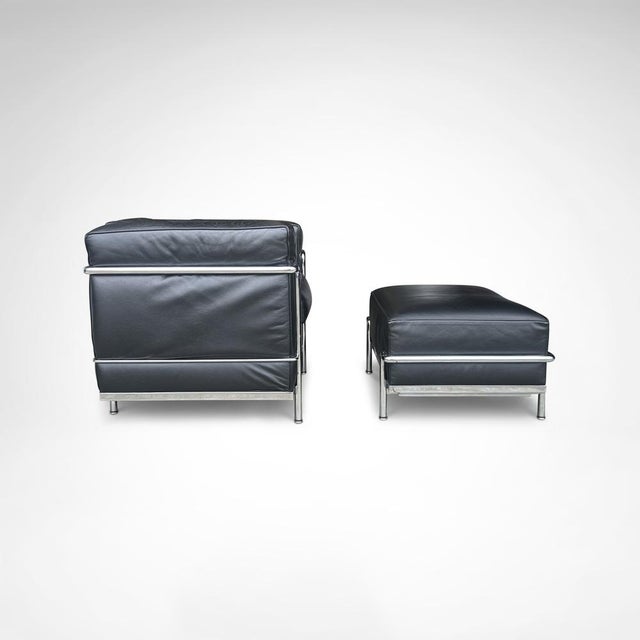 Set of LC2 Armchair and Ottoman by Le Corbusier for Cassina, 1990s For Sale - Image 14 of 16