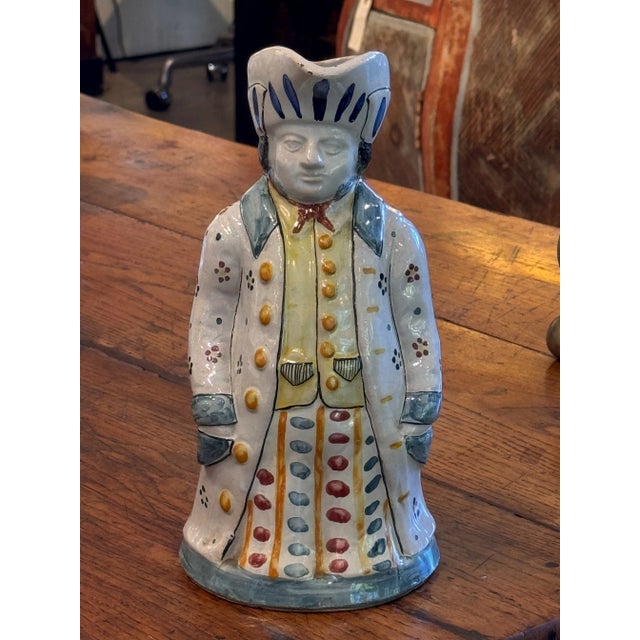 This gentleman is ready to serve you. Fill him up .