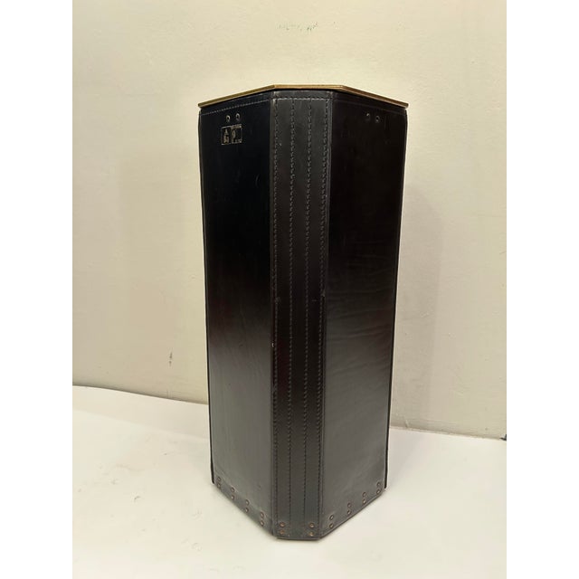 Leather Umbrella Stand by Afra and Tobia Scarpa for Dimensione Fuoco, 1980 For Sale - Image 3 of 14