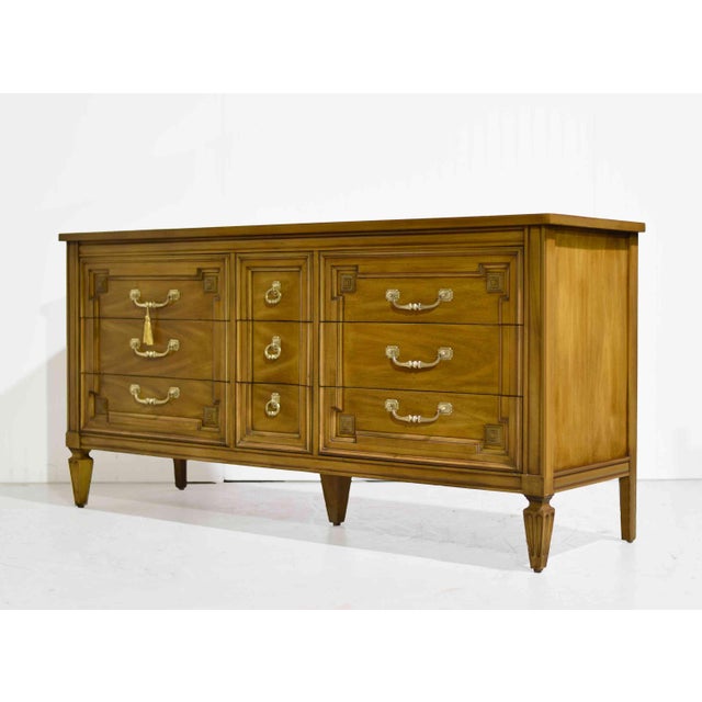Transitional Mid Century Transitional 9-Drawer Dresser With Brass Hardware by Thomasville For Sale - Image 3 of 14