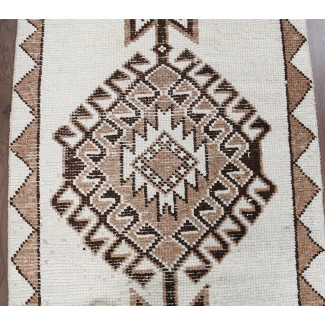 Vintage Turkish Oushak Handmade Wool Cotton White Runner Rug For Sale - Image 6 of 10