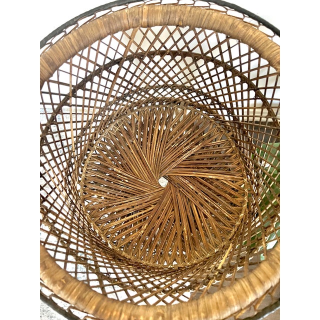 1970s Vintage Mid Century Modern Wicker Rattan Plant Stand Jardiniere Bohemian Boho Chic For Sale - Image 5 of 12