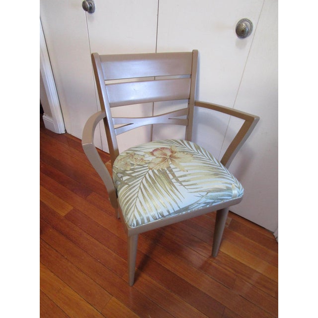 1950s 1950s Heywood Wakefield Style Unmarked Painted Mid-Century Modern Armchair in Orchid Pattern Silk For Sale - Image 5 of 7