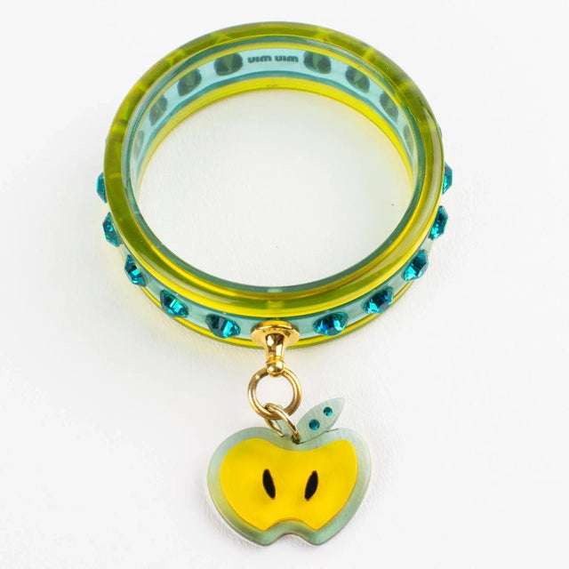 Contemporary Miu Miu Turquoise and Yellow Acrylic Jeweled Bracelet Bangle With Apple Charm For Sale - Image 3 of 11